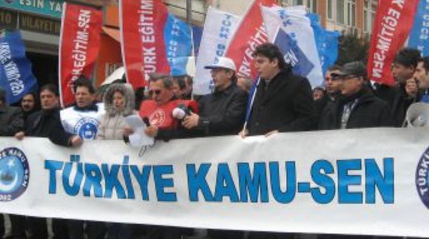 Eylemci memurların r&uuml;zgarla imtihanı