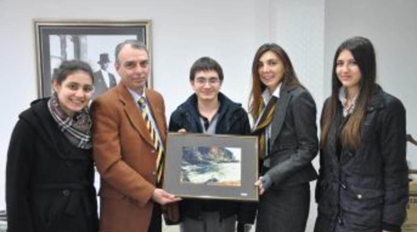 &Ouml;ğrencilerden teşekk&uuml;r ziyareti