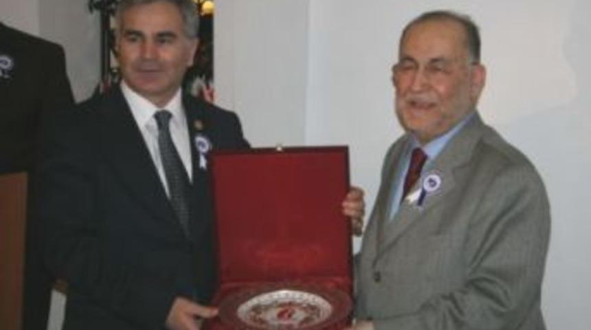 Vergi rekortmenleri &ouml;d&uuml;llendirildi