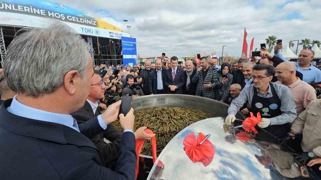 Erbaa Belediye Başkanı Karag&ouml;l: "Bug&uuml;n, İstanbul&rsquo;da yaşayan Tokatlılarımızın sayısı kadar, yani 460 bin adet sarmamızı dağıttık" 1