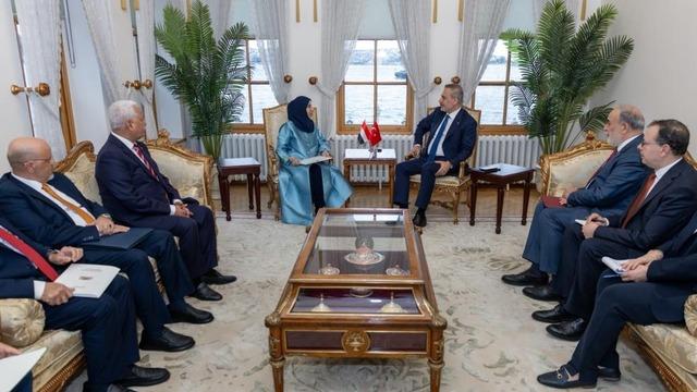 Dışişleri Bakanı Fidan, Yemen Dışişleri Bakanı Al-Zuba ile bir araya geldi