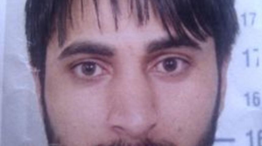 Cinayet zanlısı, markete sigara almaya &ccedil;ıkınca yakalandı