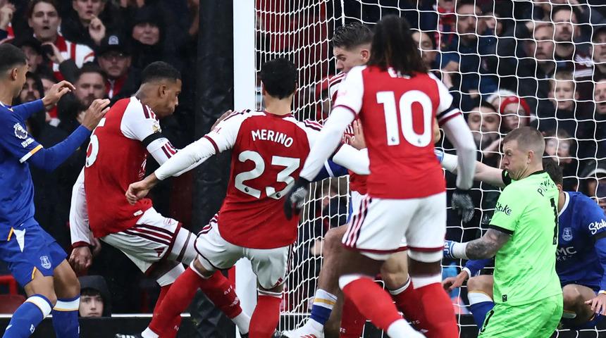 Premier Lig'de Everton'ı 2-0 yenen Arsenal, zirveye ortak oldu