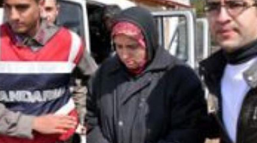 Kuşadası'nda film gibi cinayet &ccedil;&ouml;z&uuml;ld&uuml;