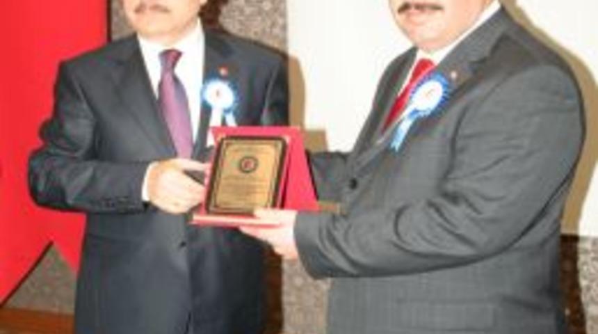 Erzincan'ın vergi rekortmenleri &ouml;d&uuml;llendirildi