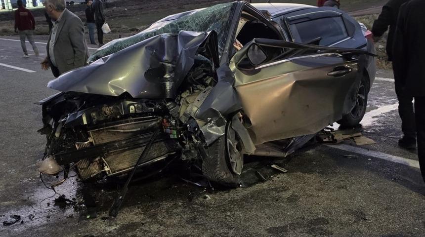 Bing&ouml;l'de trafik kazası! Yaralılar var