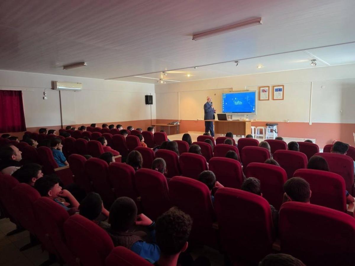 K&ouml;şk te &ouml;ğrencilere İslam bilim tarihi anlatıldı 2