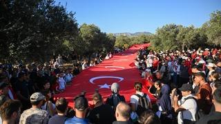 Antalya'da Ecdadın Yolunda Cumhuriyet'e Saygı Yürüyüşü