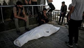İsrail'in Gazze'ye saldırılarında biri &ccedil;ocuk 4 Filistinli hayatını kaybetti