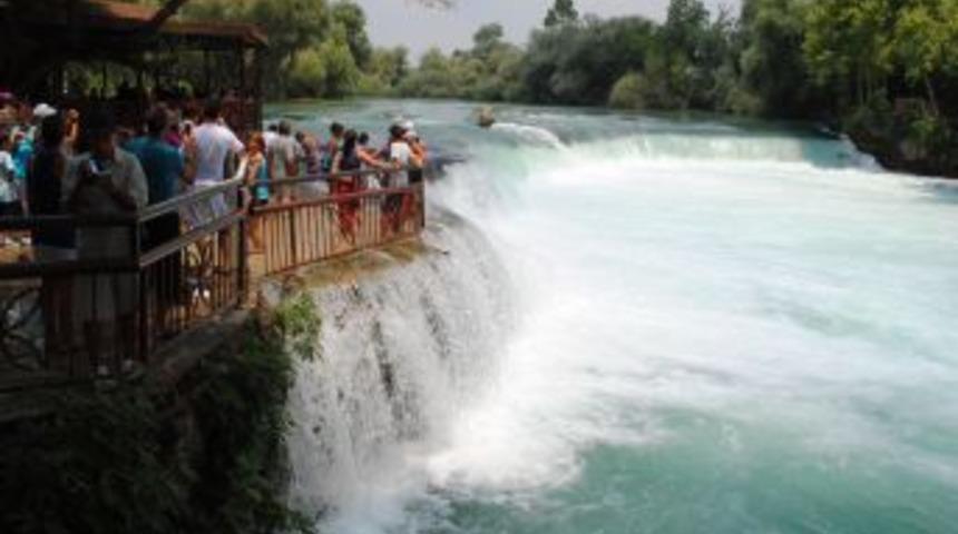 Manavgat Şelalesi, 2012'de 1 milyon 200 bin turist bekliyor