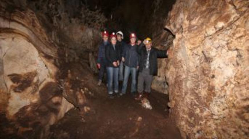 Kula'daki Börtlüce Mağarası turizme kazandırılıyor