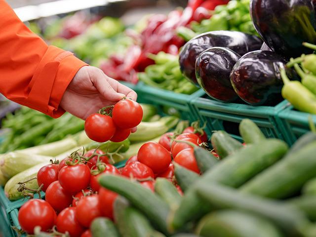 Marketlere yeni zorunluluk: Raflar değişecek, fiyatlar d&uuml;şecek