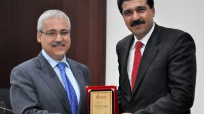 Coşkun, deneyimlerini Bing&ouml;ll&uuml; işadamlarıyla paylaştı