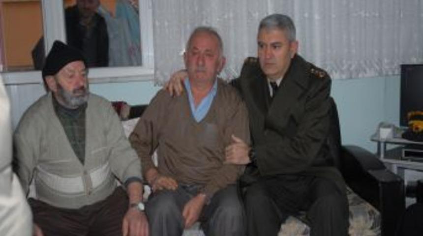 Şehit haberi Rize&rsquo;deki baba ocağına ulaştı