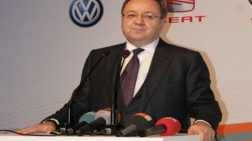 Aclan Acar: 2012&rsquo;de otomotiv sekt&ouml;r&uuml; bir miktar k&uuml;&ccedil;&uuml;lecek