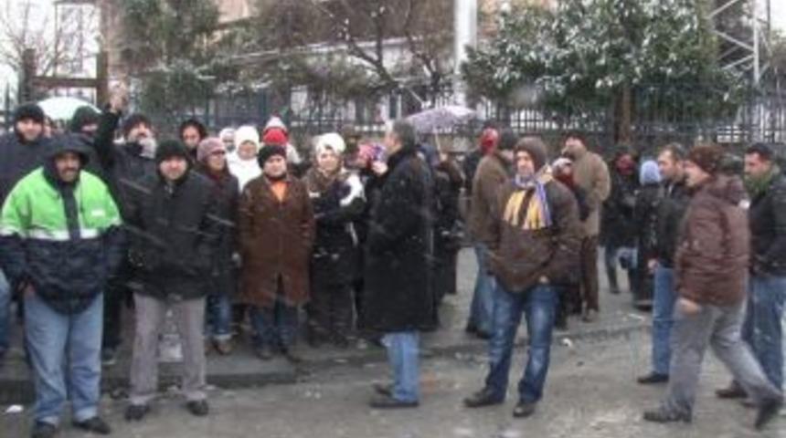 Tekstil iş&ccedil;ilerinden maaş eylemi