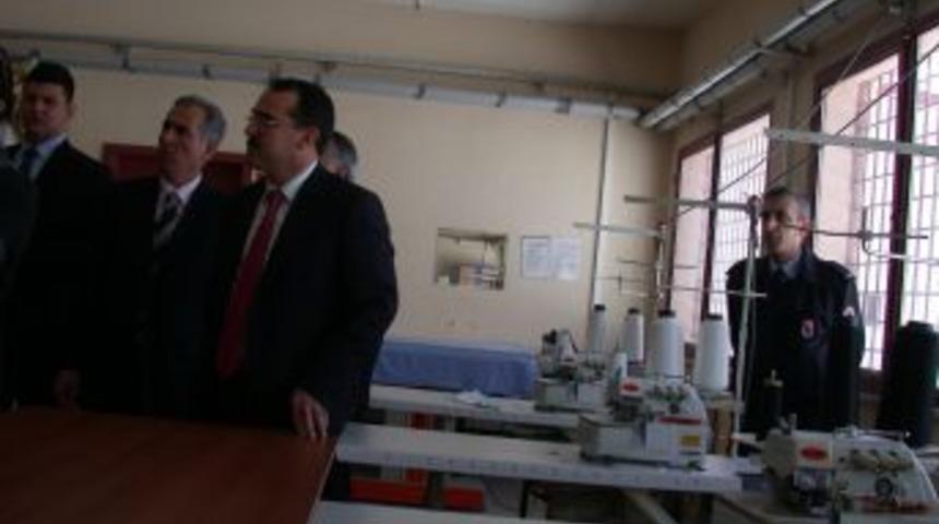 Bakan Sadullah Ergin Sincan &Ccedil;ocuk ve Gen&ccedil;lik Kapalı Ceza evinde