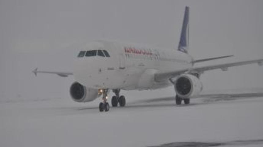 Muş'ta u&ccedil;ak seferleri iptal