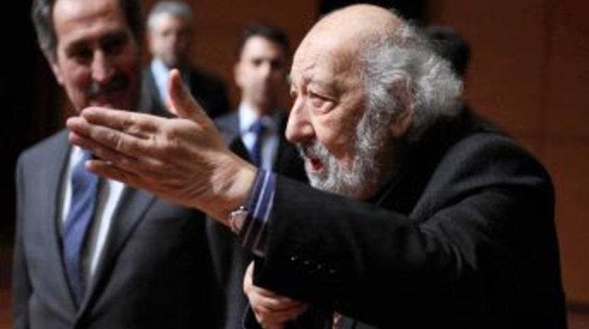 &lsquo;Usta'nın fotoğrafını Başbakan &ccedil;ekti