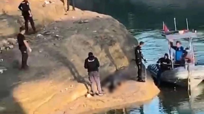 Balık tutarken g&ouml;le d&uuml;şen gen&ccedil; boğuldu