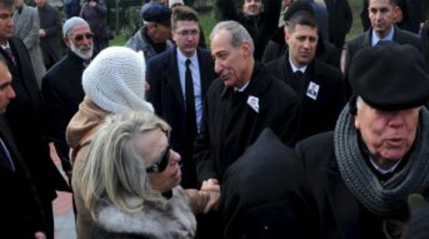 Balyoz sanığı Balanlı, kayınpederinin cenazesine katıldı