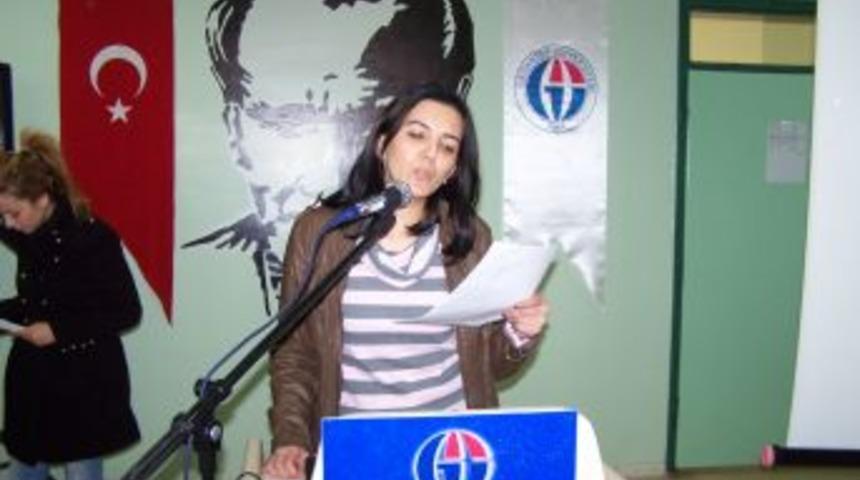 İsl&acirc;hiye&rsquo;de &uuml;niversite &ouml;ğrencilerine deprem konferans