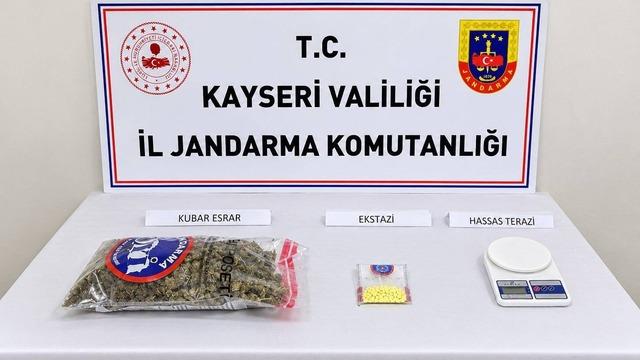 Kayseri’de 1 kilo uyuşturucu ele geçirildi