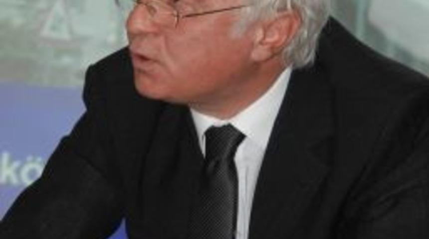 M&uuml;hendislere betonarme yapıları g&uuml;&ccedil;lendirme teknikleri anlatıldı