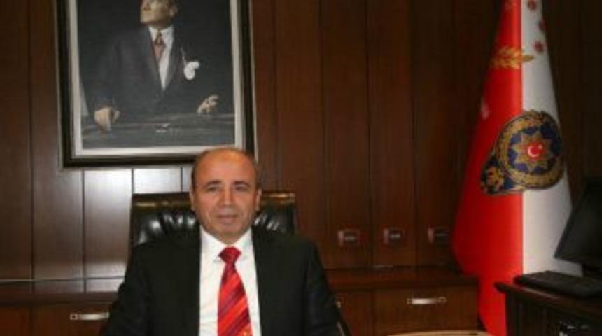 Polis, her g&uuml;n 140 bin kişiyi yaşanmış hikayelerle uyarıyor