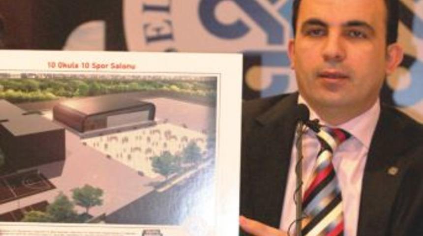Sel&ccedil;uklu Belediyesi'nden 10 okula spor salonu