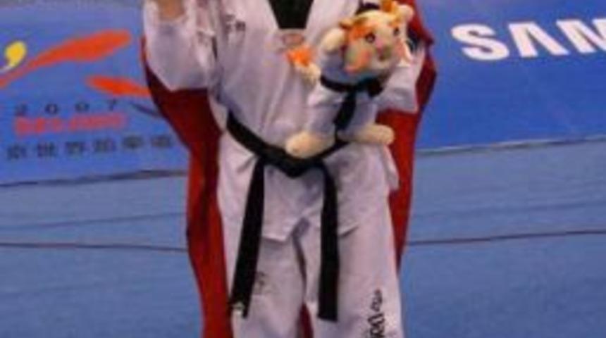 Şampiyon Tekvandocu Hamide Bı&ccedil;kın: En başarılı sporcu, ahlaklı sporcudur