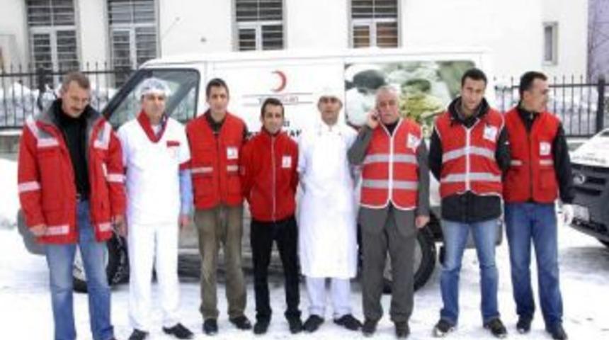 Kızılay Ağrı Şubesi&rsquo;nden 450 aileye sıcak yemek yardımı