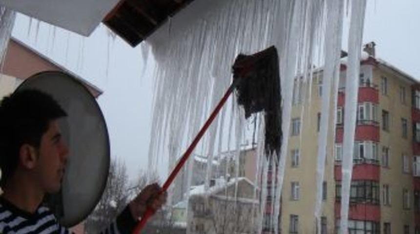 Bitlis&rsquo;te 255 k&ouml;y yolu ulaşıma kapandı