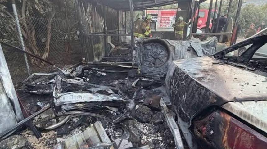 Samandağ&rsquo;da kul&uuml;bede başlayan yangında galerideki 3 ara&ccedil; zarar g&ouml;rd&uuml;