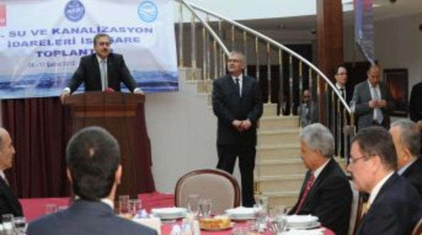 "Belediyelerin 2060 yılına kadar su temini i&ccedil;in planlamaları olmalı"