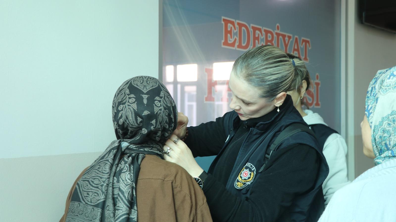 KPSS heyecanı küpeleri unutturdu
