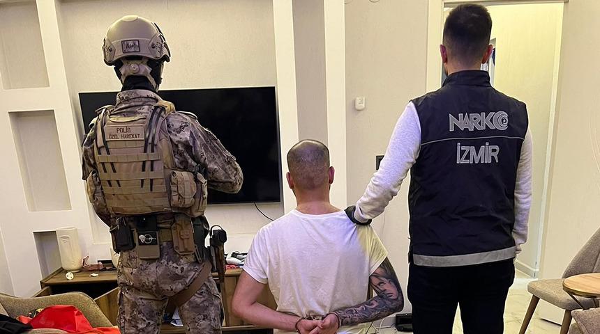 Son dakika | Interpol ve MİT d&uuml;ğmeye bastı, Valmir Berısha İzmir'de yakalandı