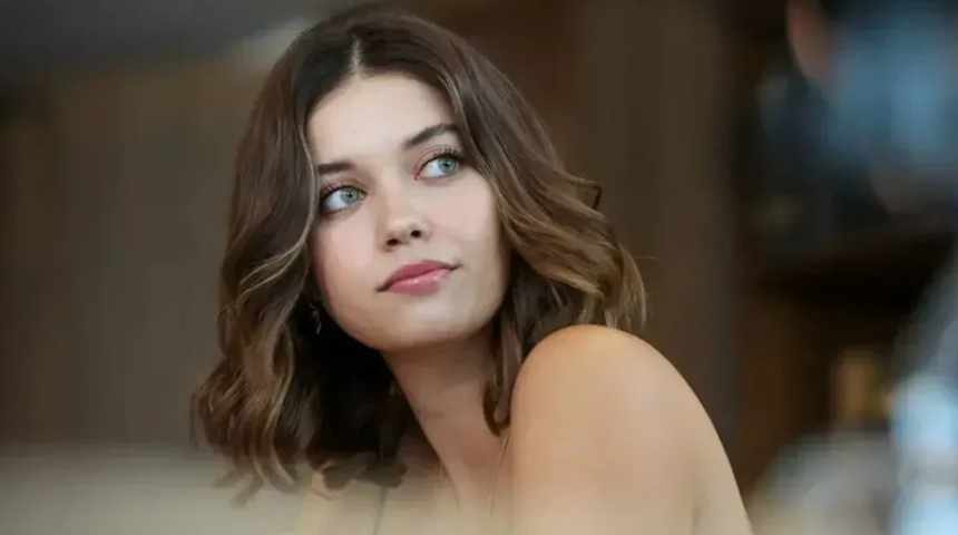 Afra Saraçoğlu yeni aşkıyla mutlu! "Nazar değmesin"