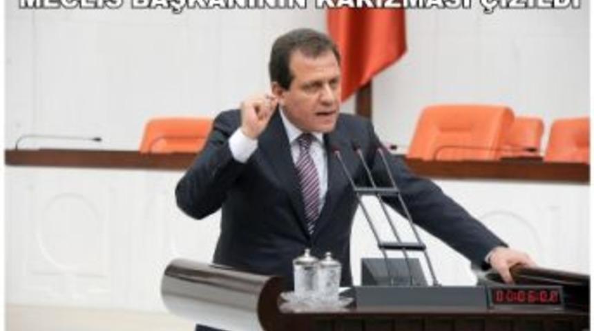 &ldquo;&Ccedil;i&ccedil;ek karizmasını &ccedil;izdi, istifa etmeli&rdquo;