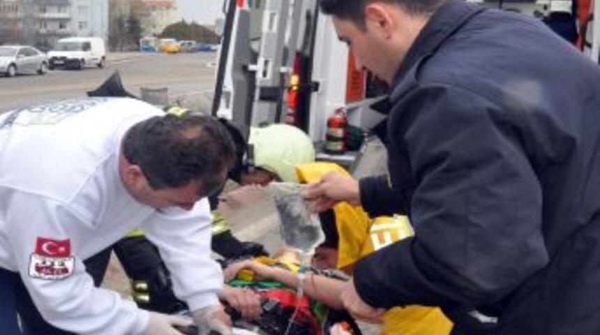 Edirne&rsquo;de trafik kazası: 2 kişi ağır yaralandı