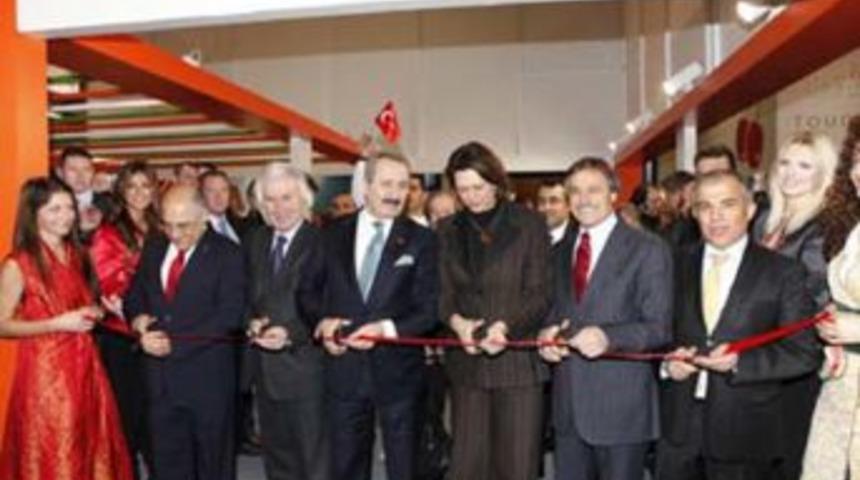 Bakan &Ccedil;ağlayan Almanyada