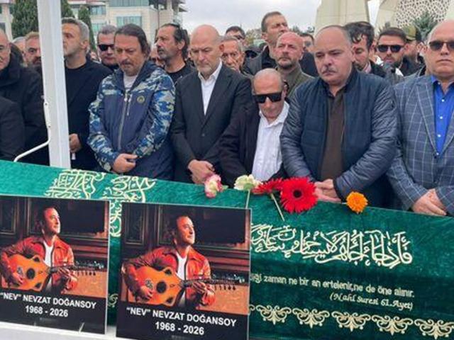 Nev'in vasiyeti yerine getirilecek! Cenazede S&uuml;leyman Soylu dikkat &ccedil;ekti