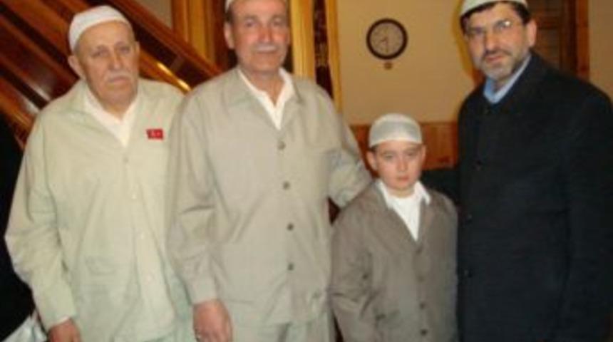 10 Yaşında Umre'ye gitti