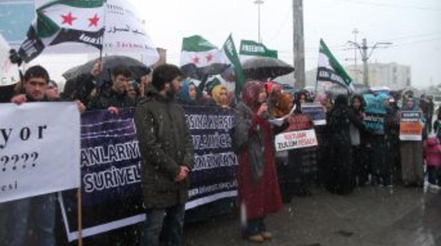 Taksim'de Suriye protestosu
