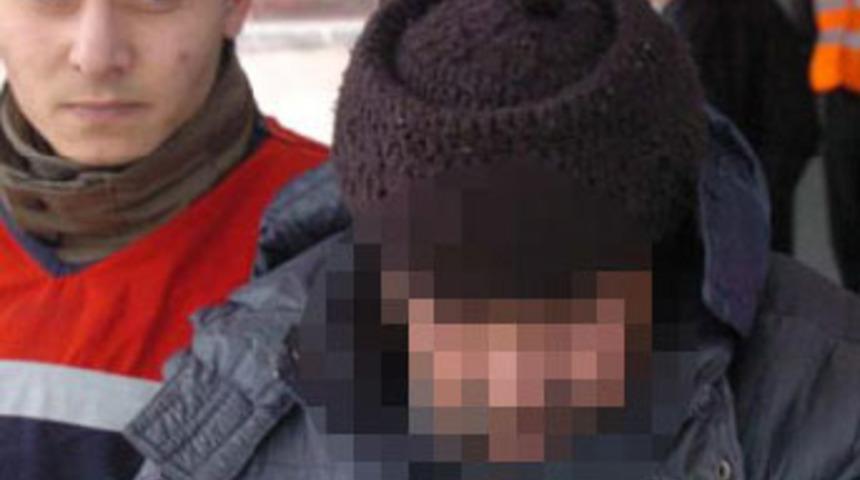 Tecavüz ettiği kızından doğan bebeği öldürdü