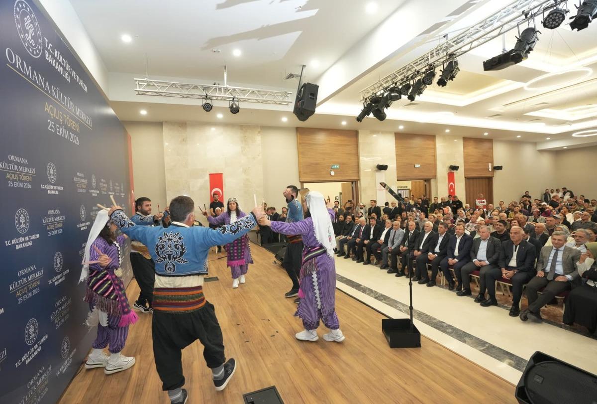 Bakan Ersoy, baba ocağında iki yeni eserin a&ccedil;ılışını yaptı 2