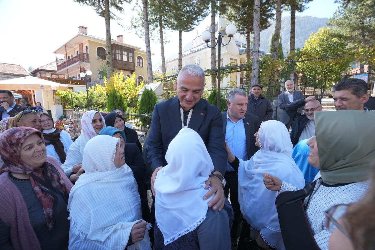 Bakan Ersoy, baba ocağında iki yeni eserin a&ccedil;ılışını yaptı 5