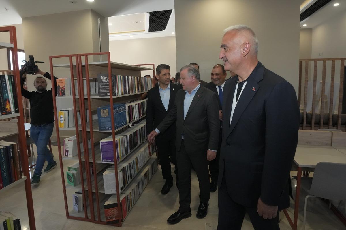 Bakan Ersoy, baba ocağında iki yeni eserin a&ccedil;ılışını yaptı 10