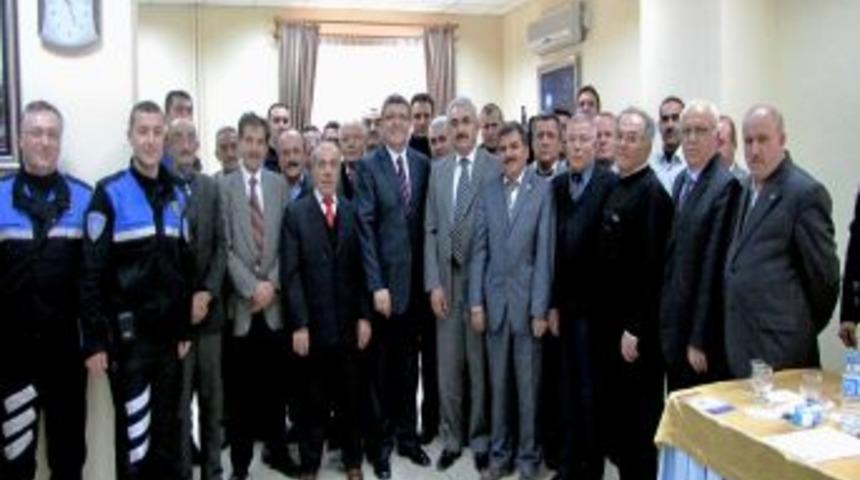 Emiyet M&uuml;d&uuml;r&uuml; Aşık muhtarları dinledi