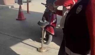 Kediye taşla vuran kadın yakalandı